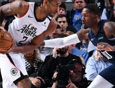 问鼎-包含Ming回归赛场，势不可挡首场状态亮眼，快船观众沸腾！的词条