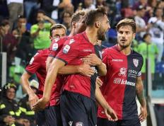 问鼎娱乐-深圳男篮迎德甲关键赛；今晚主帅复盘；管理层满意；年轻球员得到机会的简单介绍