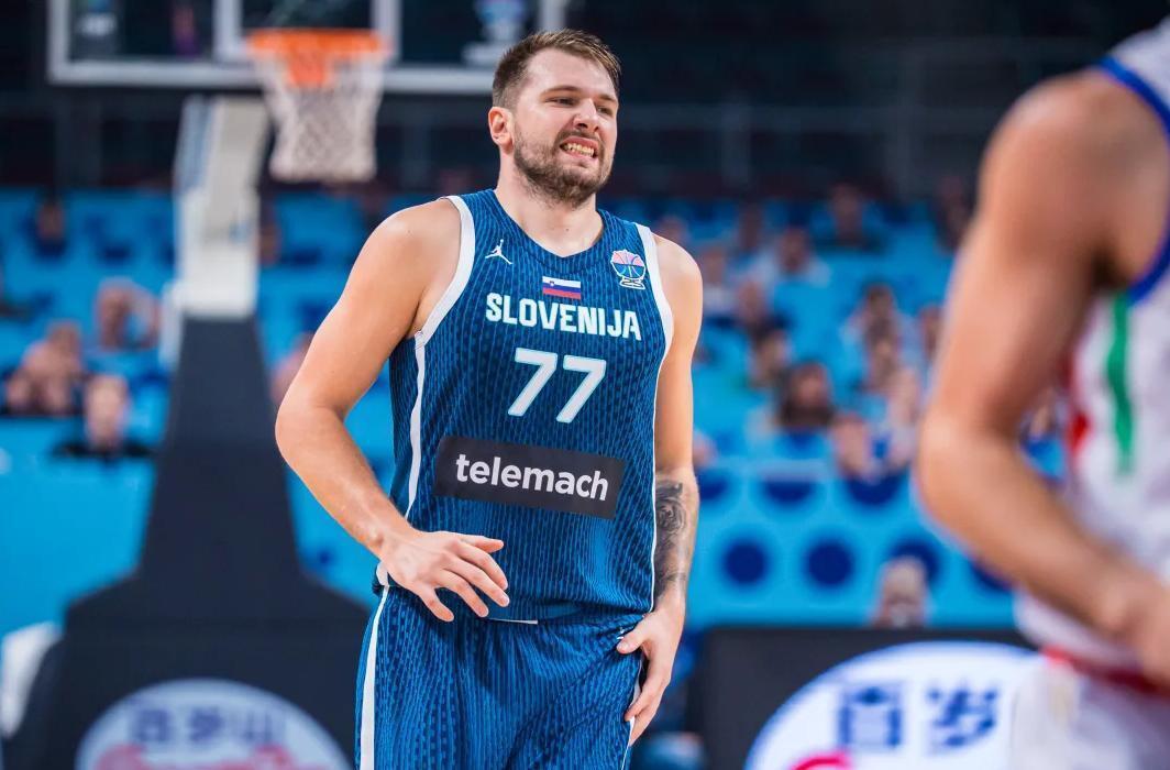 问鼎娱乐- 东契奇身价多少亿 