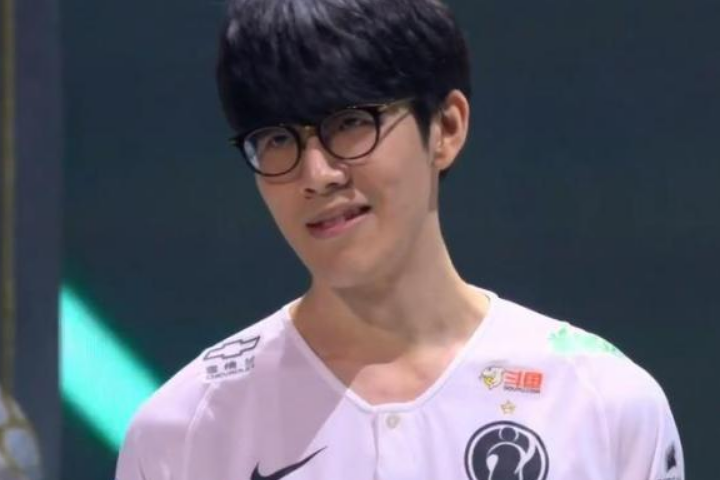 问鼎娱乐- 西班牙队视频