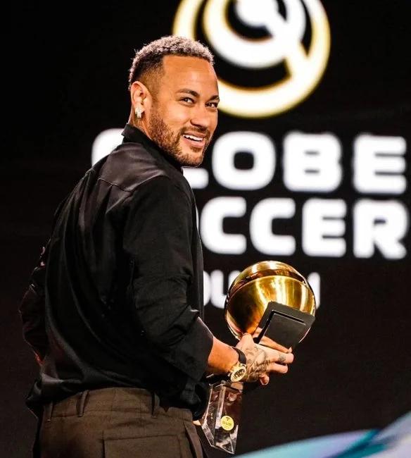 问鼎国际-包含内马尔新星高光表现表现惊艳，FPX未来可期！的词条